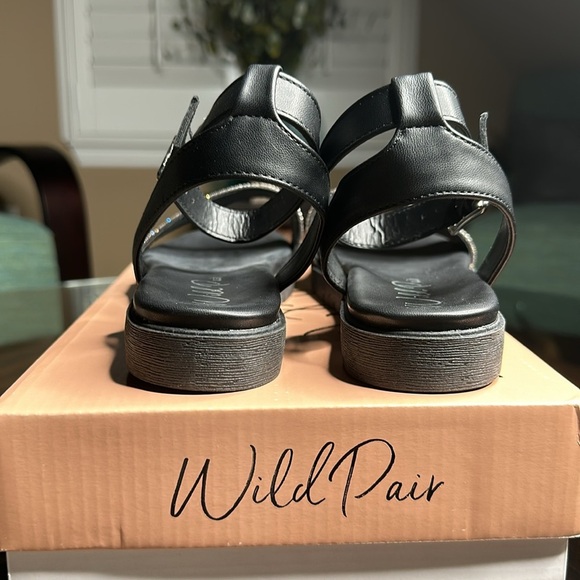Wild Pair Women’s Jeenie Sparkle Open Toe Ankle Strap‎ in black Sz 8 - Picture 4 of 9